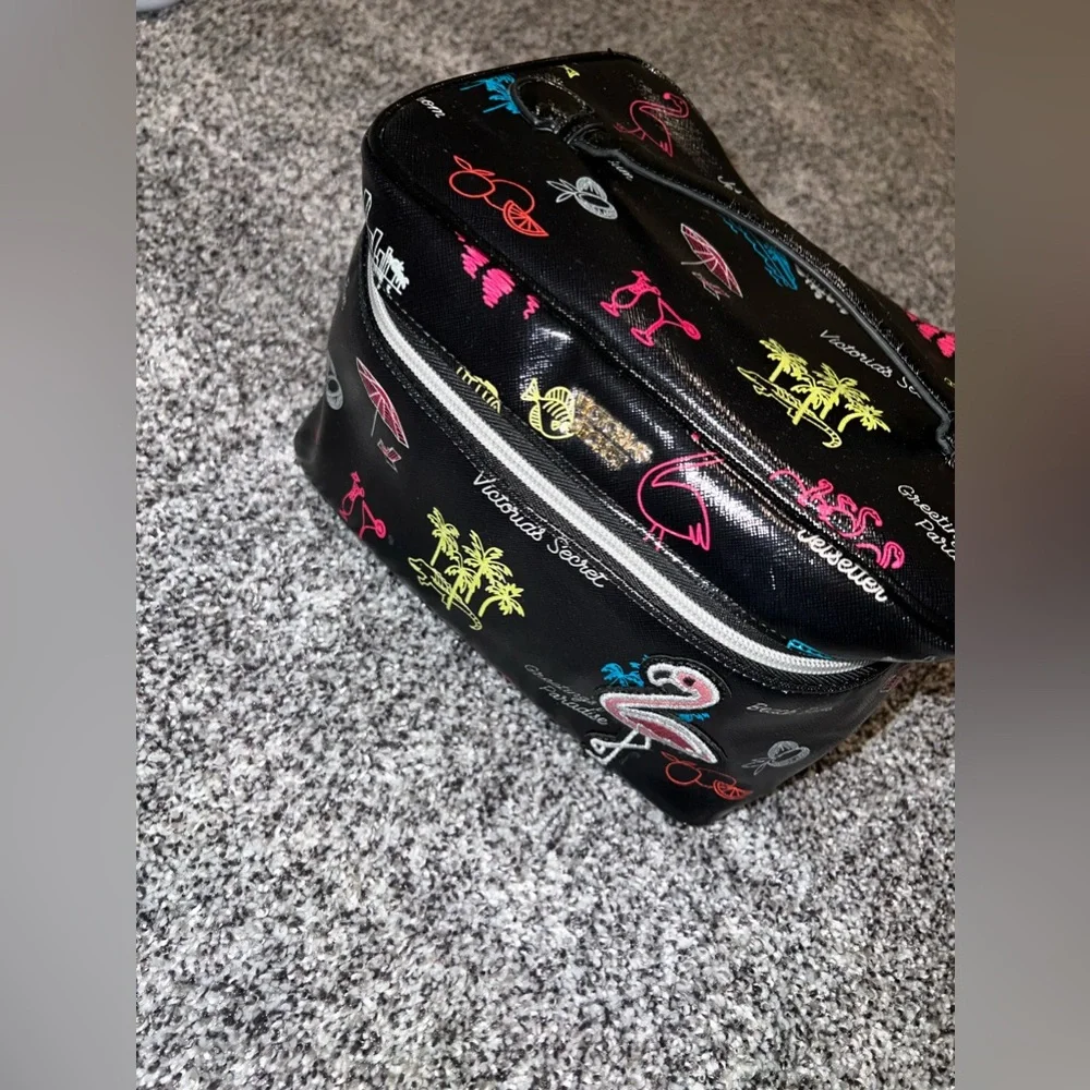 Vanity case - Picture 1 of 2